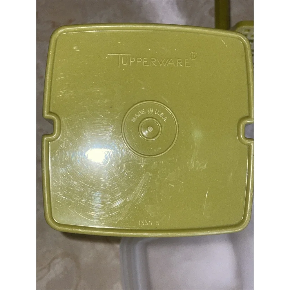 vintage‎ tupperware pickle keeper